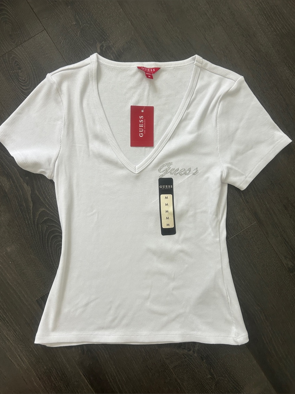 NWT GUESS Los Angeles White Ribbed V-Neck Tee Rhinestone Logo Top Size/ M